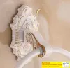 Европейский стиль белый и золотой настенный настенный полотенце кольцо для ванной комнаты в ванной комнате старый