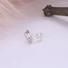 Dos Boucles D'oreilles Mode Coréenne Simple Acupression Clip Boucle D'oreille Pour Les Femmes Cerceau Serré Malédiction Oreille Manchette Non-Piercing Tendance Bijoux Cadeau 2023