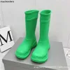 High Edition B Family's New Paris 2023 Fashion Week Show Estilo Botas de chuva elevadas Kanyewest Mesmas botas americanas