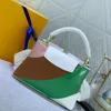 Luksusowy designerka skórzana torebka torebka crossbody Bag damska torba na ramię 3 kolorowy kolor ręcznie wytłoczony torebka 2 rozmiary zakupowe modne klasyczne