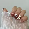 Fałszywe paznokcie wielokrotnego użytku ręcznie robione 10pc prasa na brązowym niedźwiedzie kawaii krótka fałszywa dekoracja manicure noszona z kleju dla dziewcząt