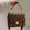 Tasarımcı Akşam Moda Klasik Omuz Çantaları Kadın Lüks Çanta Totes Kan I F Crossbody Bag Deri Yüksek Kaliteli Kadın Çantalar Çantalar