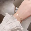 Diseñador de lujo Van Clover pulsera versión coreana del nuevo trébol de cuatro hojas pulsera de concha de doble cara diseñador simple cien regalo exquisito