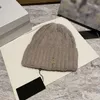 berretto berretto donna cappello autunno inverno colpi di scena cappelli lavorati a maglia S marchio marchio caldo pullover berretto protezione per le orecchie cofano designer beanie s