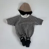 Jumpsuits 2023 Fashion plaid geboren baby romper schattige babyjongen lange mouw kleren losse casual peuter jumpsuit meisje kleding