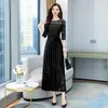 Casual jurken kanten holle jurk met lange mouwen dames 2023 veer temperament midden lengte slanke fit vestidos bodem kleding m2230