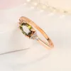 Mode rosegold färg klassisk imitation peridot ringar för kvinnor elegant oval zirkonförlovningsring enkla smycken gåvor