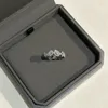 Yüksek kaliteli tasarımcı elmas yüzük 925 nişan yüzüğü düğün mücevherleri fransız lüks romantik kare elmas su damlası düzensiz yüzük 18k altın vintage hediye kutusu
