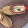Stivali invernali da donna Designer Tazz australiano suola spessa uomo caldo caviglia in pelle classica super mini scarpe di lusso pantofole Tasman design taglie 35-44 T231104