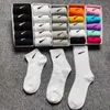 Designer Herren Damen Socken Fünf Paar Luxe Sports Winter Mesh Buchstaben Bedruckte Socken Stickerei Baumwolle Mann Frau mit Box 729