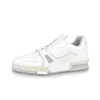 Designer Luxury Casual Louiseities Shoes Logo präglad Set Trainer Vittonly Sneakers Triple White Pink Blue Black Green Yellow Denim Low Side Mens Women Shoes