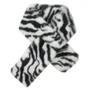 Foulards 2023 Foulard noir et blanc rayé croix mode style européen américain