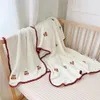 Blankets Born Baby Bath Towel Stuff Poncho Hooded Beach Kids Cartoon Coral Fleece Bathrobe Infant