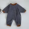 Jumpsuits 2023 Fashion plaid geboren baby romper schattige babyjongen lange mouw kleren losse casual peuter jumpsuit meisje kleding