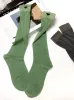 Tasarımcı Örgü Çorap Çoraplar Kadınlar için Hosiery Lüks Uzun Bayanlar Seksi Üçgen Metal Çorap Stocking İyi Kaliteli Hediyeler Siyah Yeşil Renk Dropship