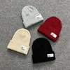 Stickad hatt män kvinnor ny vinter beanie skalle caps casual motorhuve gorro tjocka skallies stickad keps klassisk sport fast färg un bonnet