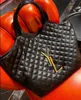 Женщины ICARE MAXI SHOPPING BAG Наплечные сумки Дизайнерские сумки-тоут Кожаные роскошные сумки