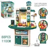 Cucine Gioca Cibo Cucina grande Casa da gioco per bambini Giocattoli Set Macchina per il ghiaccio Luce sonora Dring Board Vestito Cuoco Spray Acqua Tavolo da pranzo Ragazza Regali di Natale L231104