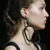 Boucles d'oreilles pendantes carrées ajourées pour femmes, bijoux populaires en cristal, pendentif de fête de mariage luxueux, ornements