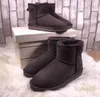 Bottes 2022 U5854 Femmes Courtes Neige Garder Au Chaud Botte En Peau De Mouton En Cuir Véritable Bottes En Peluche Avec Carte Dustbag Beaux Cadeaux De Noël T231104