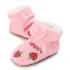 Första Walkers Winter Girl Baby Strawberry Cotton Shoes Plysch Non Slip Snow Boots Warm Soft Sole Toddler