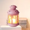 Kandelaars Elegante houder Winddicht kandelaar Iron Figurine Portable Vintage Tealight Lantern voor slaapkamer bruiloften keuken