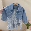 Set di abbigliamento 2023 Autunno Ragazze Moda Abito di jeans Cappotto primaverile per bambini Abito con scollo all'americana floreale Abiti per bambini in due pezzi