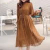 Robes décontractées HStar grande taille col rond imprimé en mousseline de soie femmes robe évasée à manches longues a-ligne femme plissée Midi Vestidos