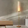 Vloerlampen moderne creatieve bamboe geweven lamp lange buis handgemaakt led licht voor eetkamer slaapkamer slaapkamer bedbankde decorstandaard