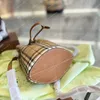 Модный дизайнерский багаж Женская сумка-тоут для хранения на открытом воздухе Мини-сумка-ведро Кожаный качественный дизайн Вещи Мешки Сумка через плечо