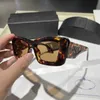 2023 Fashion Designer New Sunglasses Box Large Frame Face Covering Fashion Cat Eyes Ultra Light Glasses Show Style Women