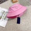 Lettre P Design Hat Winter Cotton Fisherman Hat 624325 Outdoor New Fashion Luxury Designer Unisex Hats Designer Caps pour Ladies Pink Winter Bucket Hat