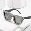 2023 Lunettes de créateur Modèle Iced Out Hommes Vintage Shades pour Femmes Strass Street Lunettes Décoration Gafas De Sol Mujer QW09 Lunettes de soleil