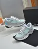 Ayakkabı Tasarımcı Günlük Koşu Ayakkabıları Lüks Eğitmen Kadınlar Spor Channellaceup Chanelliness Sporcular 100 Calfskin Naylon Yansıtıcı Yeni Ccity SDFSF Kumaş Süet Ef