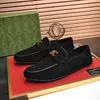 Men's dress wedding shoes dress shoes business peas shoes dress gentleman shoes metal buckle red and green standard cowhide driving shoes casual shoes.