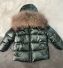 Vinter förtjockas fleece barn jacka bomull varm ner parkas jacka kappa raccoon päls krage unisex pojkar flickor utomhus vindtät ytterkläder kappa