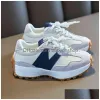 Athletic Outdoor Kid Designer Designer Sneakers Spring Summer Children Sport skórzane oddychanie buty koronkowe dla dzieci dziewczyny małe dhinm