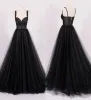 Robes de bal 2023 en dentelle noire, bretelles appliquées, train de balayage, corset au dos, tulle, ligne sur mesure, robes de soirée froncées, grande taille