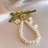 Keychains Elegant Bowknot Flower Pearl Keychain Etrendy Fashion Simple Key Ring Bag Accessories Birthday Gifts