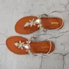 Sandaler 2023 Summer Women's Shoes Large Size Beautiful Crystal Shiny Flat med Female Böhmen Back Strap Footwear