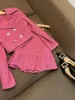 2023 Autumn Pink Solid Color Two Piece Dress Set Lång ärm Notched-Lapel Tweed Blazers Top med hög midja veckad kort kjol Set Two Piece Suits O3N022209