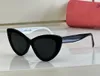 نظارات شمسية للنساء للنساء أحدث الأزياء الأزياء نظارات شمس الرجال Gafas de Sol Glass UV400 مع مربع مطابقة عشوائي SMU04YS