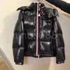 Marcas de lujo Chaqueta de plumón Diseñador Parkas Abrigo para hombres Mujeres Chaquetas de invierno Estilo de moda Corsé delgado Traje grueso Rompevientos Bolsillo Abrigos cálidos de gran tamaño