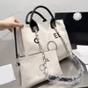 2024 Evening Bags Beach Bag Chain Bags Canvas Totes Crossbody Straw Luxury Designer Brand Bags mode axelhandväskor högkvalitativa kvinnor brevväska telefon w
