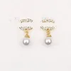 Luxury 18 km plaque d'or Boucle d'oreille de pote pour les femmes de mode Double lettre des créateurs Pearl Pearl Jewelry Party de mariage Gift High Quality 20style