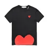 T-shirts pour hommes de créateurs Play CDG Coton Couple respirant T-shirt Commes Des Broderie Coeur Court Seelve Bas Demi-cœur Femmes T-shirts Lettre Impression Vêtements D'été