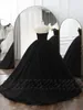 Abiti da festa 2023 Nero Puffy Custom Fucsia Sera per le donne Abiti formali con Sweep Train Wear Ball Gown Vestido De Novia