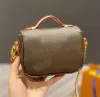 2023 Micro Metis Chaîne Sac à bandoulière Designer Mini Sac Fermoir Bandoulière Rabat Emed Pochette En Cuir Bourse Portefeuille M6703