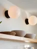 Wandlamp Japanse minimalistische eettafel in kamerbalkon Stille stijl glazen nachtkastje Winkel Cafe Zhongshan