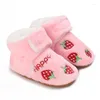 Första Walkers Winter Girl Baby Strawberry Cotton Shoes Plysch Non Slip Snow Boots Warm Soft Sole Toddler